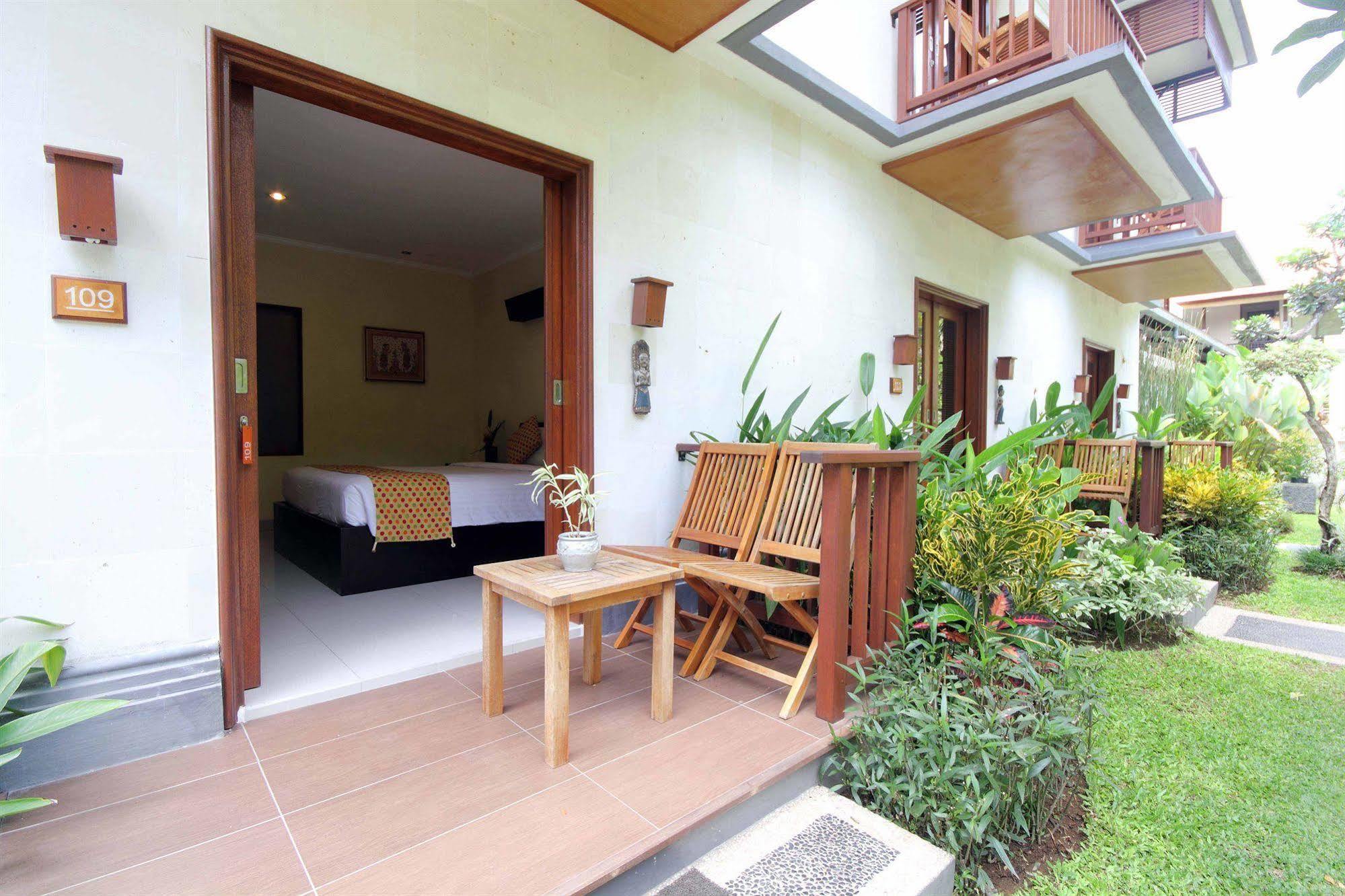 Respati Beach Hotel Sanur Exterior foto
